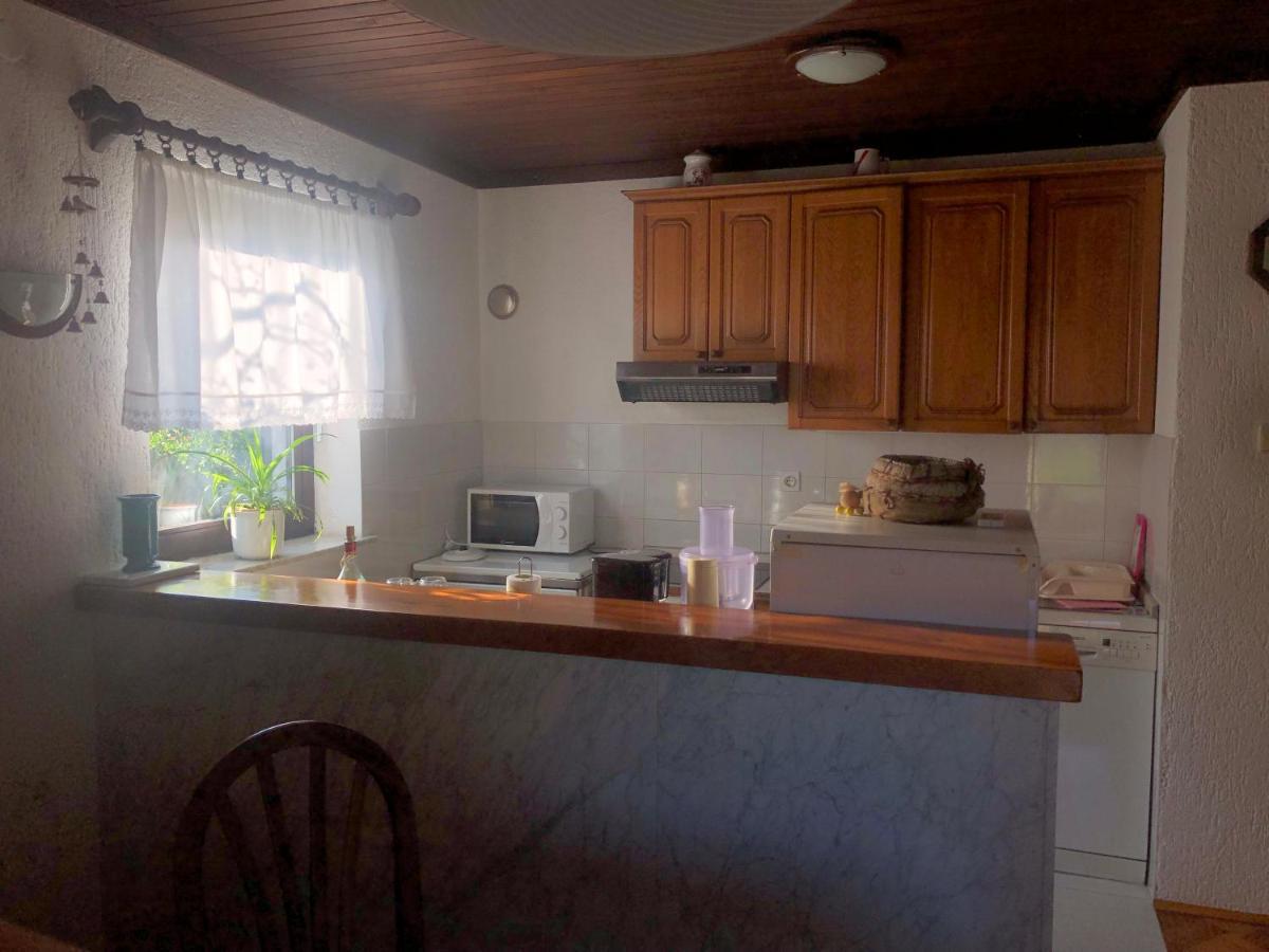 Green Garden Apartments Кастав Екстериор снимка